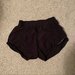 8 Tall Lululemon Hotty Hot Shorts